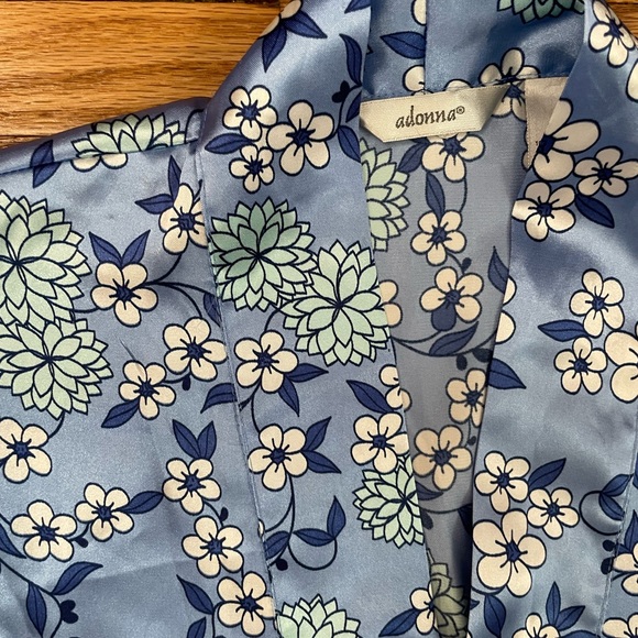 ADONNA Blue Floral Robe - Picture 11 of 11